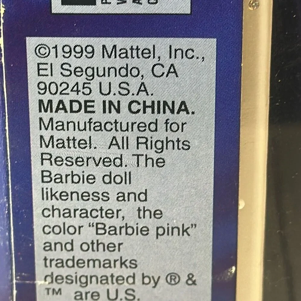 Mattel Millennium Princess Holiday Barbie Doll 2000‎ Blue Velvet Dress